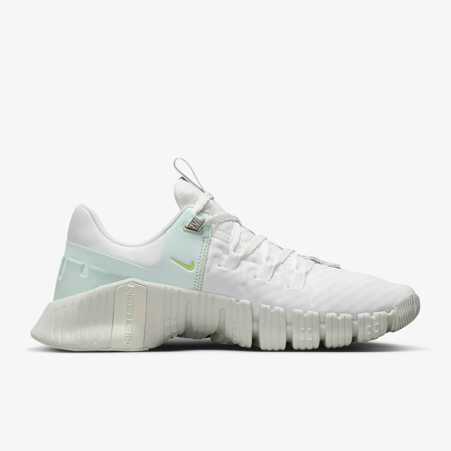 Sepatu latihan bernapas wanita - Nike Shoes Free Metcon 5 ulasan dan harga